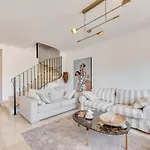 Cozy 3 Bdrm Sunny Townhouse W Bbq And Pool *