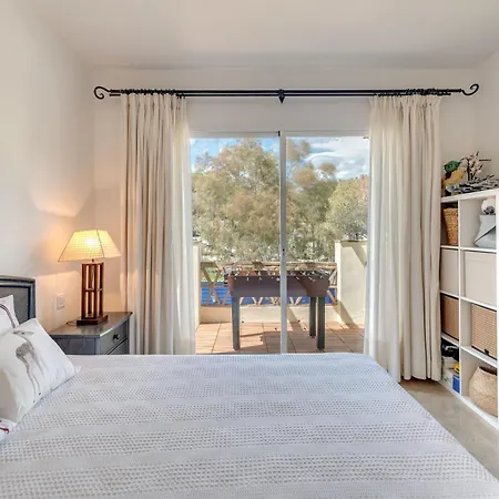 Daire Cozy 3 Bdrm Sunny Townhouse W Bbq And Pool