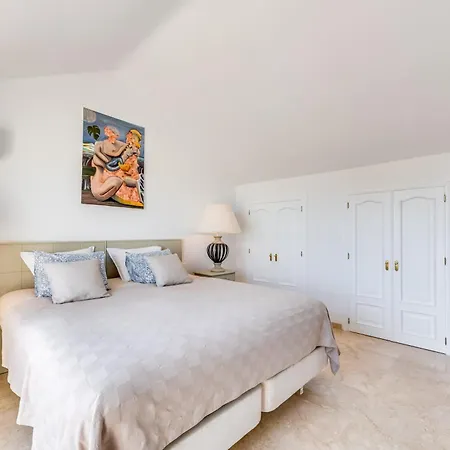 Cozy 3 Bdrm Sunny Townhouse W Bbq And Pool Marbella