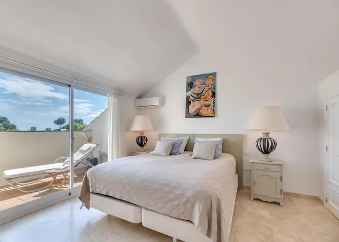 Cozy 3 Bdrm Sunny Townhouse W Bbq And Pool Apartment *
