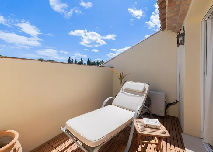 Apartment Cozy 3 Bdrm Sunny Townhouse W Bbq And Pool