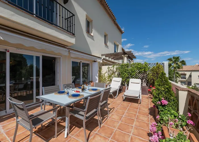 Cozy 3 Bdrm Sunny Townhouse W Bbq And Pool Apartment Marbella