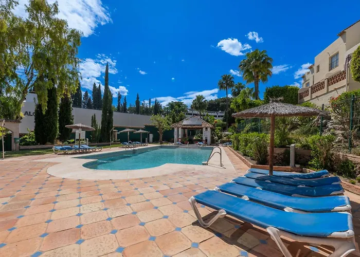 Apartment Cozy 3 Bdrm Sunny Townhouse W Bbq And Pool Marbella