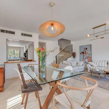 Cozy 3 Bdrm Sunny Townhouse W Bbq And Pool 마르베야