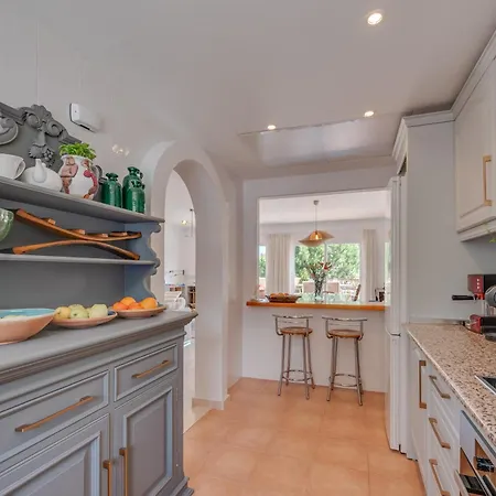 Cozy 3 Bdrm Sunny Townhouse W Bbq And Pool 마르베야
